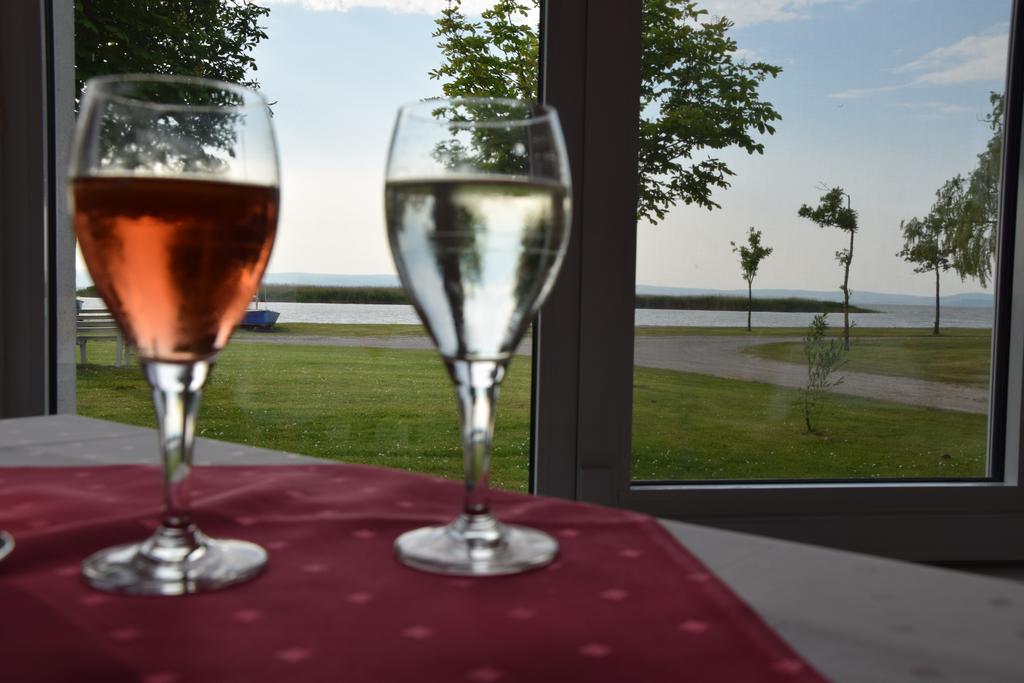 Seehotel Herlinde Podersdorf am See Εξωτερικό φωτογραφία